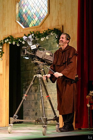 Nuncrackers2025-004
