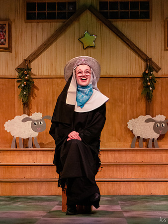Nuncrackers2025-022