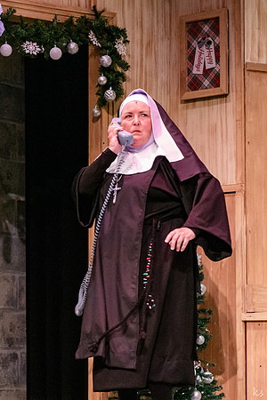 Nuncrackers2025-093