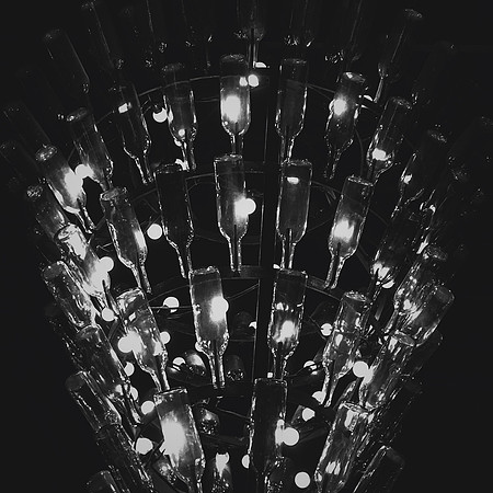 049/∞